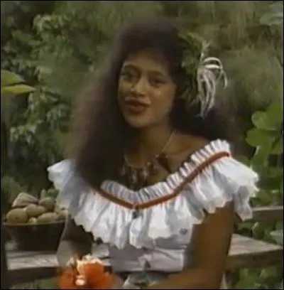 Lequel de ces titres chante Elise Tahua ?