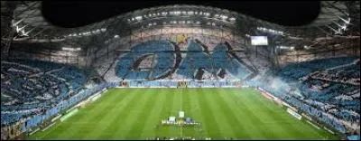 En quelle année le stade Vélodrome a-t-il été rénové ?