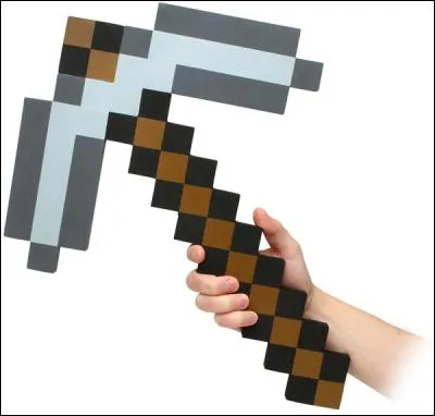 La pioche en fer provoque quels dégâts ?