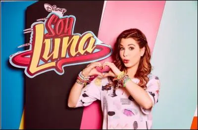 Que fait EnjoyPhoenix dans "Soy Luna" ?