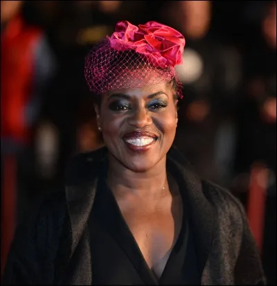 Comment s'appelle la mère de Pauline dans la vraie vie ?