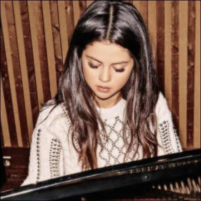 Comment s'appelle sa demi-sur ?