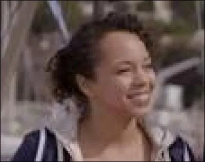 Comment se pr&eacute;nomme la coll&egrave;gue de travail de Samia au centre nautique ?