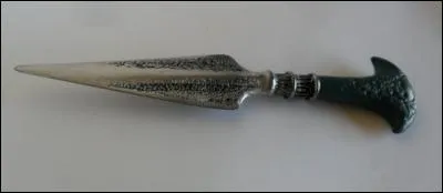 A qui appartenait cet objet :