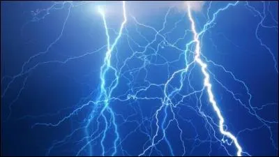 Comparé à Zeus chez les Grecs, je suis le dieu de la foudre dans les mythes afro-africains.