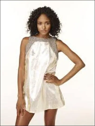 Comment s'appelle l'autre amie qui reste avec Blair, qui a la peau de couleur foncée ?