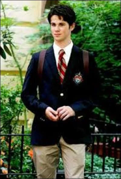 Comment s'appelle le frère de Serena ?