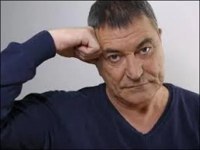 Où Jean-Marie Bigard avait-il réussi à réunir 50 000 spectateurs pour un spectacle unique ?