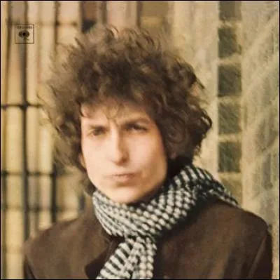 Sur l'album "Blonde On Blonde" de Bob Dylan, à qui appartiennent les visions ?