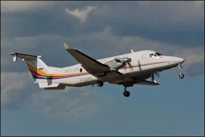 Hex'air créé en 1991, est une petite compagnie aérienne régionale française ; la compagnie exploite des lignes régulières ainsi que des lignes charters sur demande.
De quelle région vient Hex'air ?