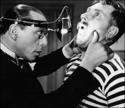 Comment se nomme ce docteur, personnage principal d'une pièce de théâtre signée Jules Romains ?