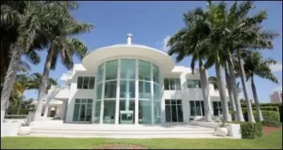 À qui appartenait la villa où s'est déroulée la saison 5 ?