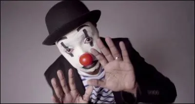 Quel artiste a chanté "Clown" en 2014 ?