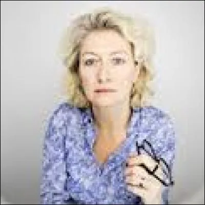 Dans quel journal pourra-t-on lire le nom "Patricia Jolly" ?