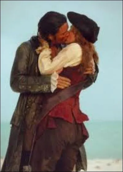 De qui Elisabeth Swann est-elle amoureuse ?