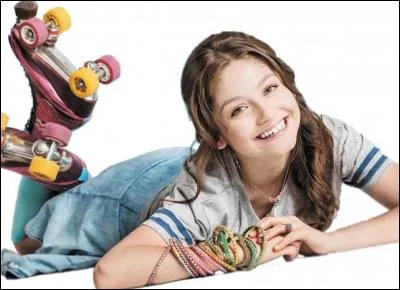 Dans quelle série joue-t-elle ?