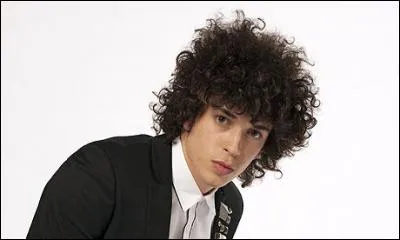 Qui est ce chanteur ?