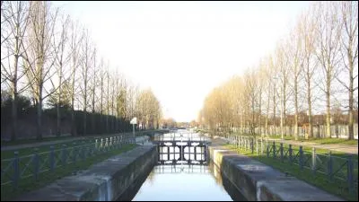 Rouvert à la navigation de plaisance depuis 2009, le canal de Roubaix relie deux bassins. Lesquels ?