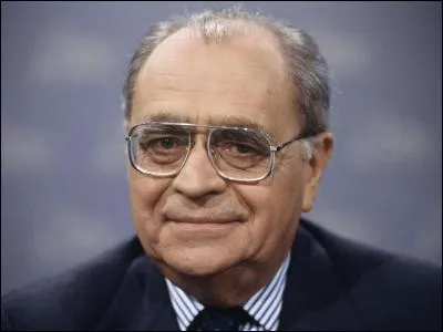 Quel ancien premier ministre français s'est suicidé le 1er mai 1993 à Nevers ?