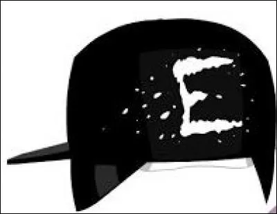 La casquette E est-elle dans la boutique des filles ou garçons ?