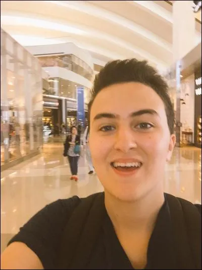 Combien de vidéos a-t-il sorties (mai 2016) ?