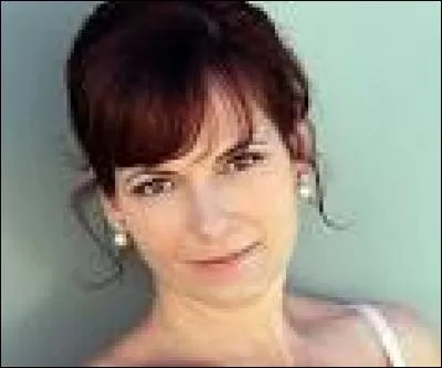 Avec qui Blanche passe-t-elle une nuit ?