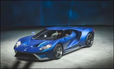 Je suis la digne héritière de la Ford GT40 des années 1960.