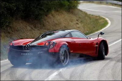 Mon créateur est d'origine argentine et mon nom veut dire "Dieu des vents" en quechua.