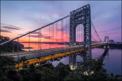 Dans quel pays pourrez-vous voir le George Washington Bridge qui est un pont suspendu ?