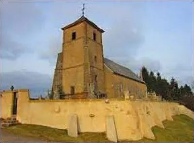 Voici l'église Saint-Urbain de Kemplich. Commune lorraine, dans l'arrondissement de Thionville, elle se situe dans le département ...