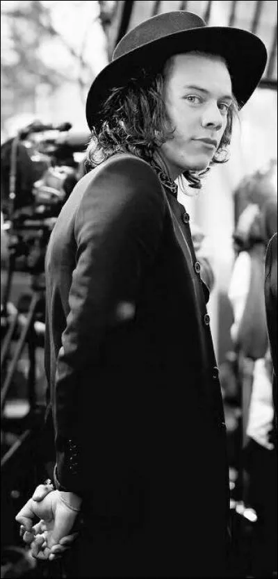 Comment s'appelle son beau-père ?