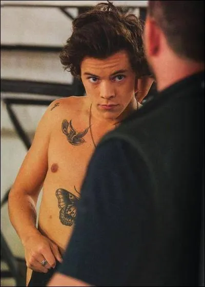 À quel âge a-t-il eu son premier baiser ?