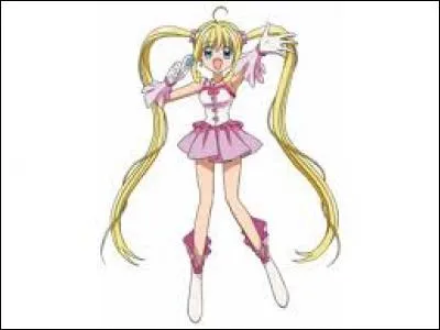 Lucie est amoureuse de :