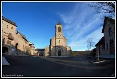 Ancienne commune de l'Aveyron, Vabre-Tizac se situe en région ...