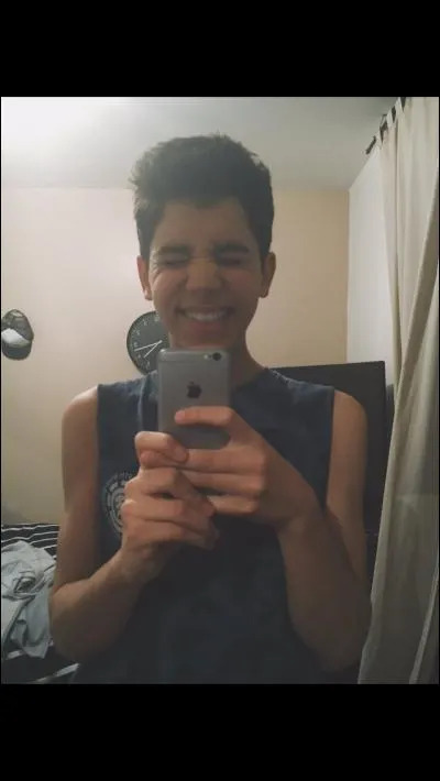 A-t-il des frères et surs ?