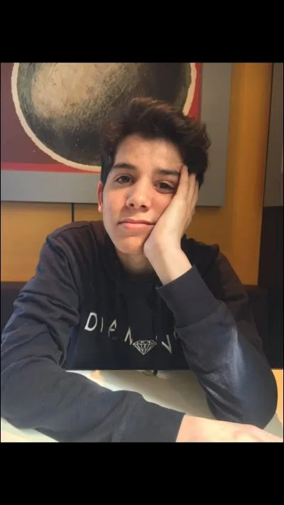 Dit-il qu'il aime ses abonnés ?