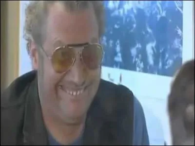 Quel est le nom de cet humoriste belge ?