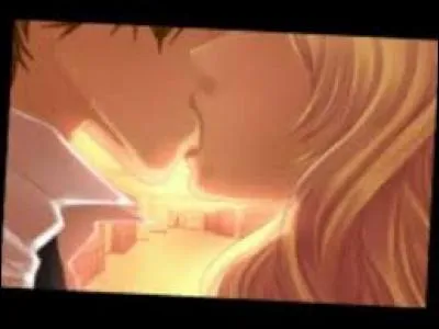 Sur cette photo, qui embrasse qui ?