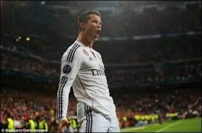 Ronaldo est couramment surnommé...