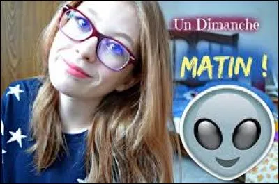 Qui est cette youtubeuse ?