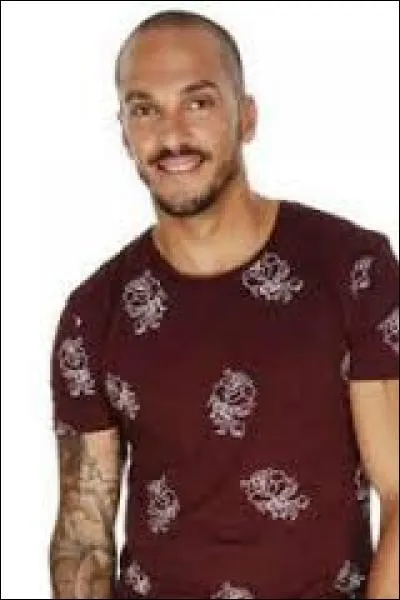 Où vit Nicolas Scandale ?