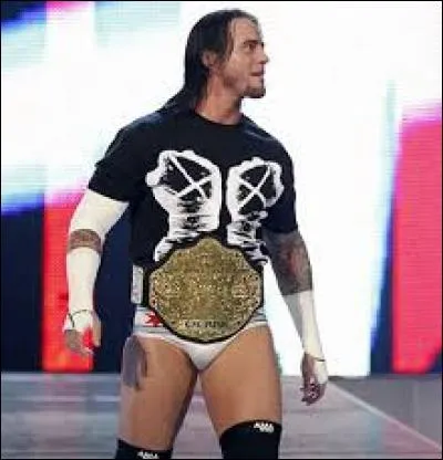Combien de fois CM Punk a-t-il été champion du monde de la WWE ?