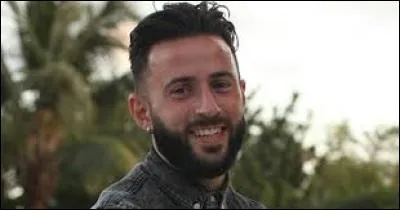 Friends Trip 2 - Quel est le Twitter de Joya ?