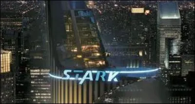 A la fin de "The Avengers", quelle lettre reste-t-il sur la tour Stark ?