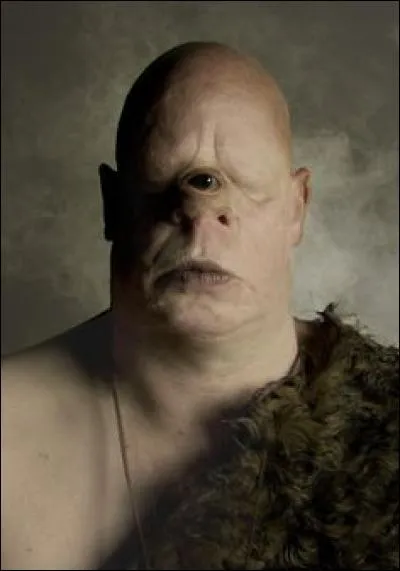 Qui est le père du cyclope Polyphème rendu aveugle par le rusé Ulysse ?