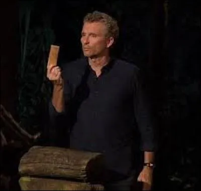 Lors du 11e épisode, qui est éliminé ?