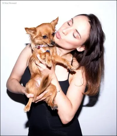 Comment s'appelle le chien de Natoo ?