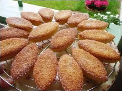 Sous quel nom était autrefois connu le financier, petit gâteau à base de poudre d'amandes ?