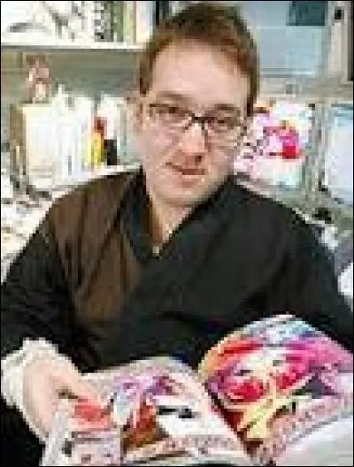 Qui est l'auteur de "No Game No Life" ? (Son nom de scène)