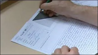 De nos jours, pour réussir à donf (« fond », pour les vieux) dans la life (« vie », encore et toujours pour les vieux), selon les critères scolaires, il faut avoir des diplômes, à commencer par le bac. En quelle classe passe-t-on les premières épreuves de bac ?